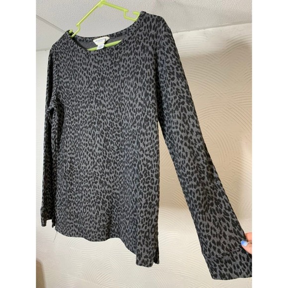 Liz Claiborne Grey Cheetah - Small - Picture 3 of 5